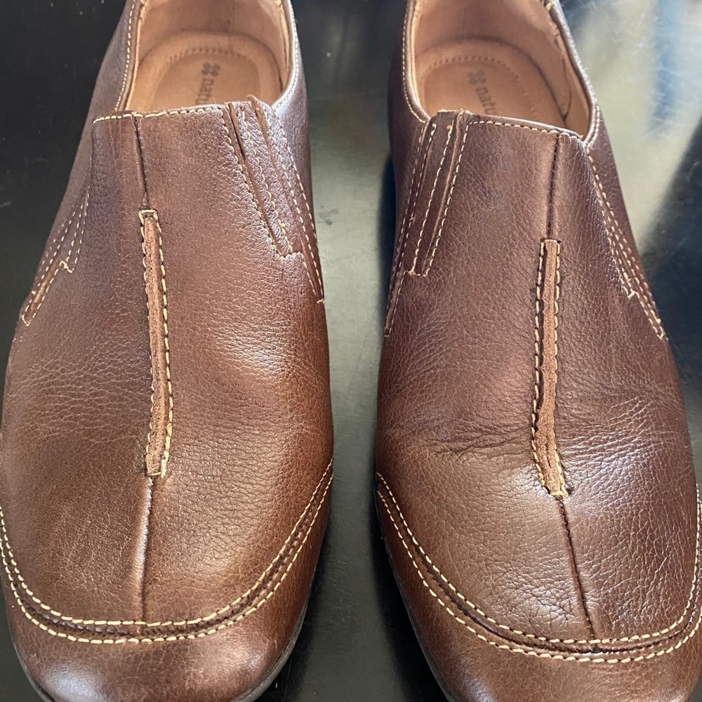 Naturalizer brown leather shoes